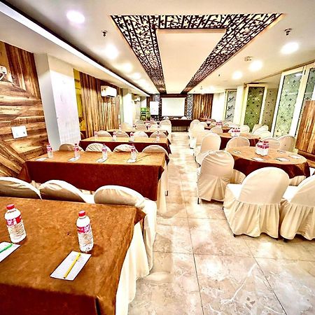 Hotel Spb 87 Near Karol Bagh Metro Station Delhi Экстерьер фото