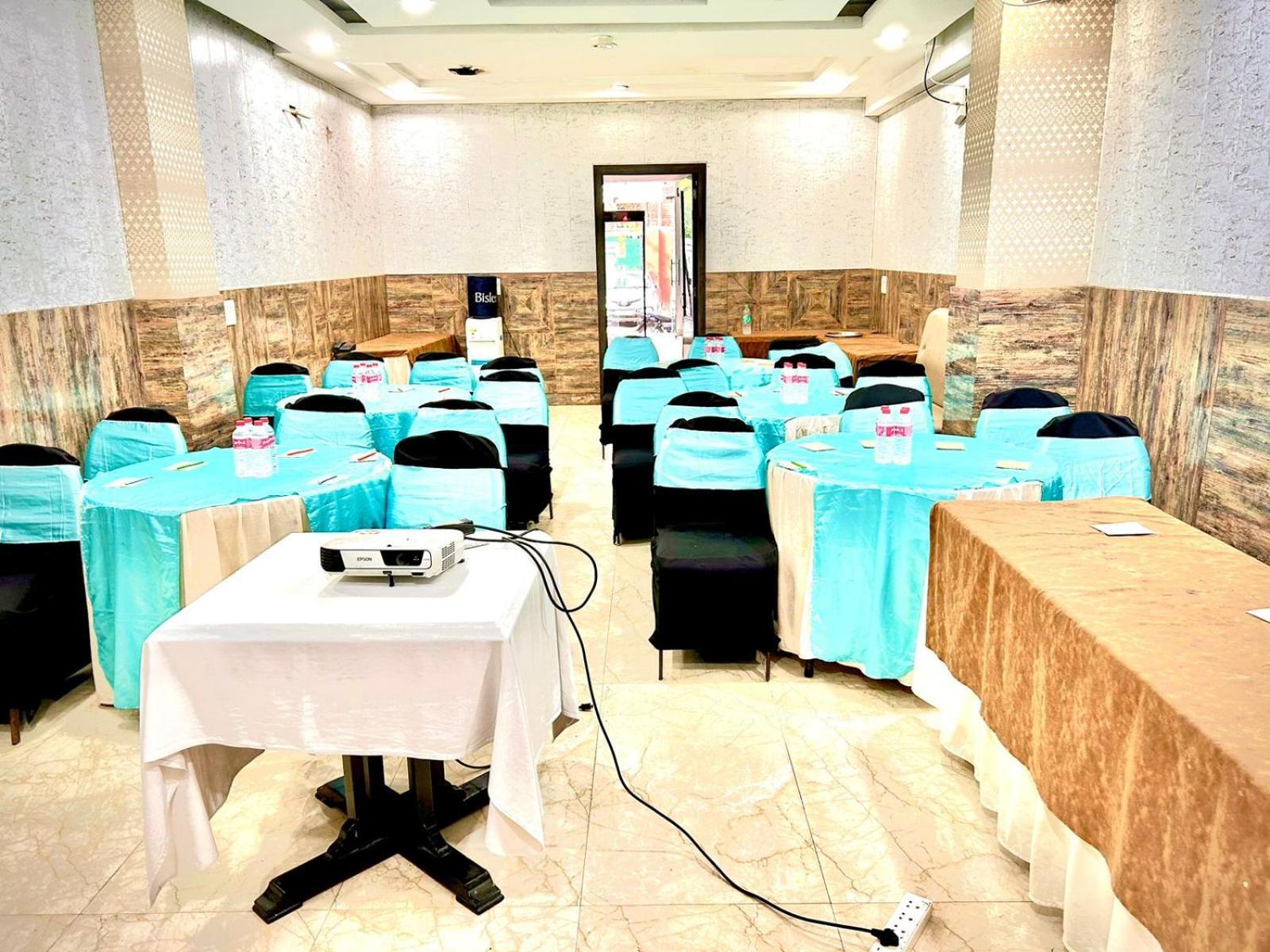 Hotel Spb 87 Near Karol Bagh Metro Station Delhi Экстерьер фото