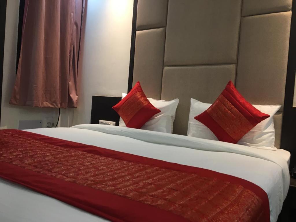 Hotel Spb 87 Near Karol Bagh Metro Station Delhi Экстерьер фото