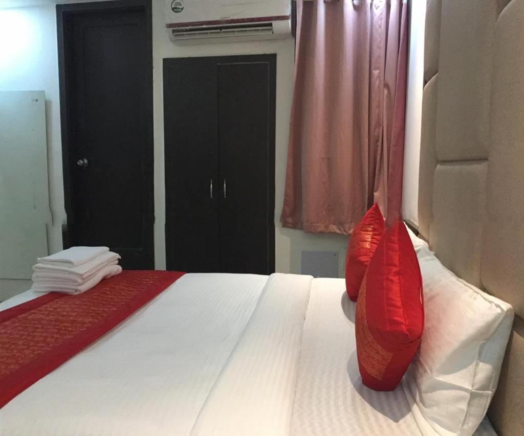 Hotel Spb 87 Near Karol Bagh Metro Station Delhi Экстерьер фото